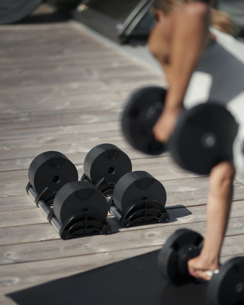 NÜOBELL 232 Silver – sleek adjustable dumbbell with a modern silver finish, designed for efficient strength training and space-saving home gym setups.